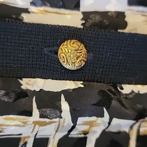 Vitnage Skirt & Sweater Set - Picture 4 of 9